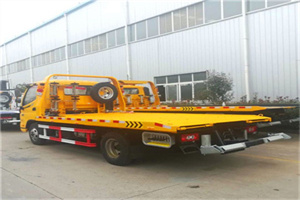 吴堡附近拖车救援搭电